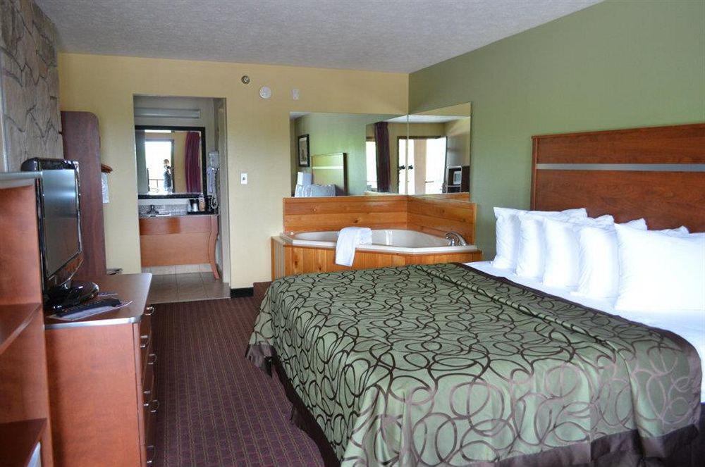 Baymont By Wyndham Pigeon Forge Near Island Drive Hotel Bagian luar foto