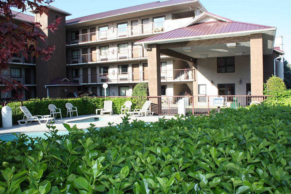 Baymont By Wyndham Pigeon Forge Near Island Drive Hotel Bagian luar foto