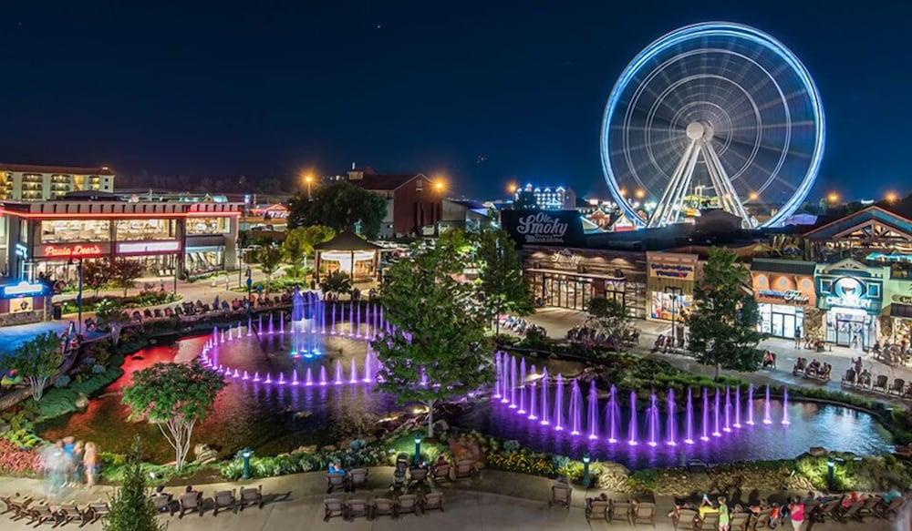 Baymont By Wyndham Pigeon Forge Near Island Drive Hotel Bagian luar foto