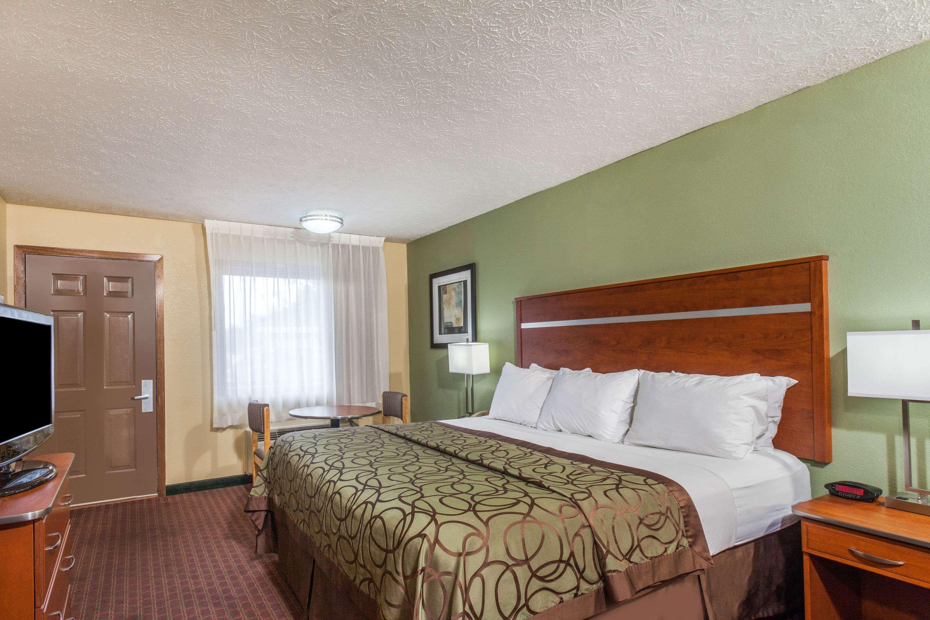 Baymont By Wyndham Pigeon Forge Near Island Drive Hotel Bagian luar foto