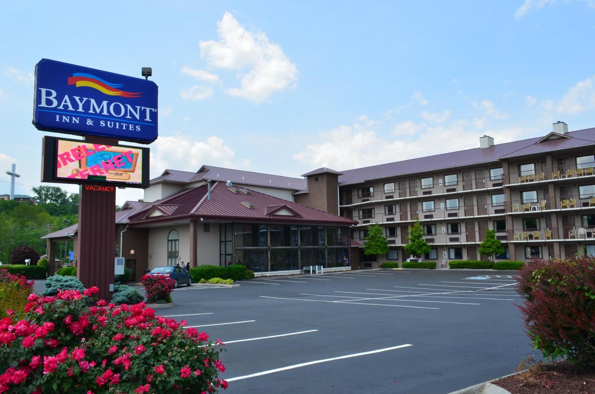 Baymont By Wyndham Pigeon Forge Near Island Drive Hotel Bagian luar foto