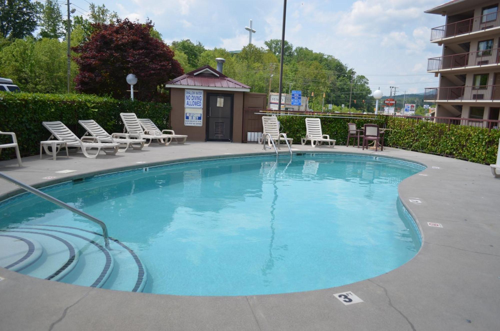 Baymont By Wyndham Pigeon Forge Near Island Drive Hotel Bagian luar foto