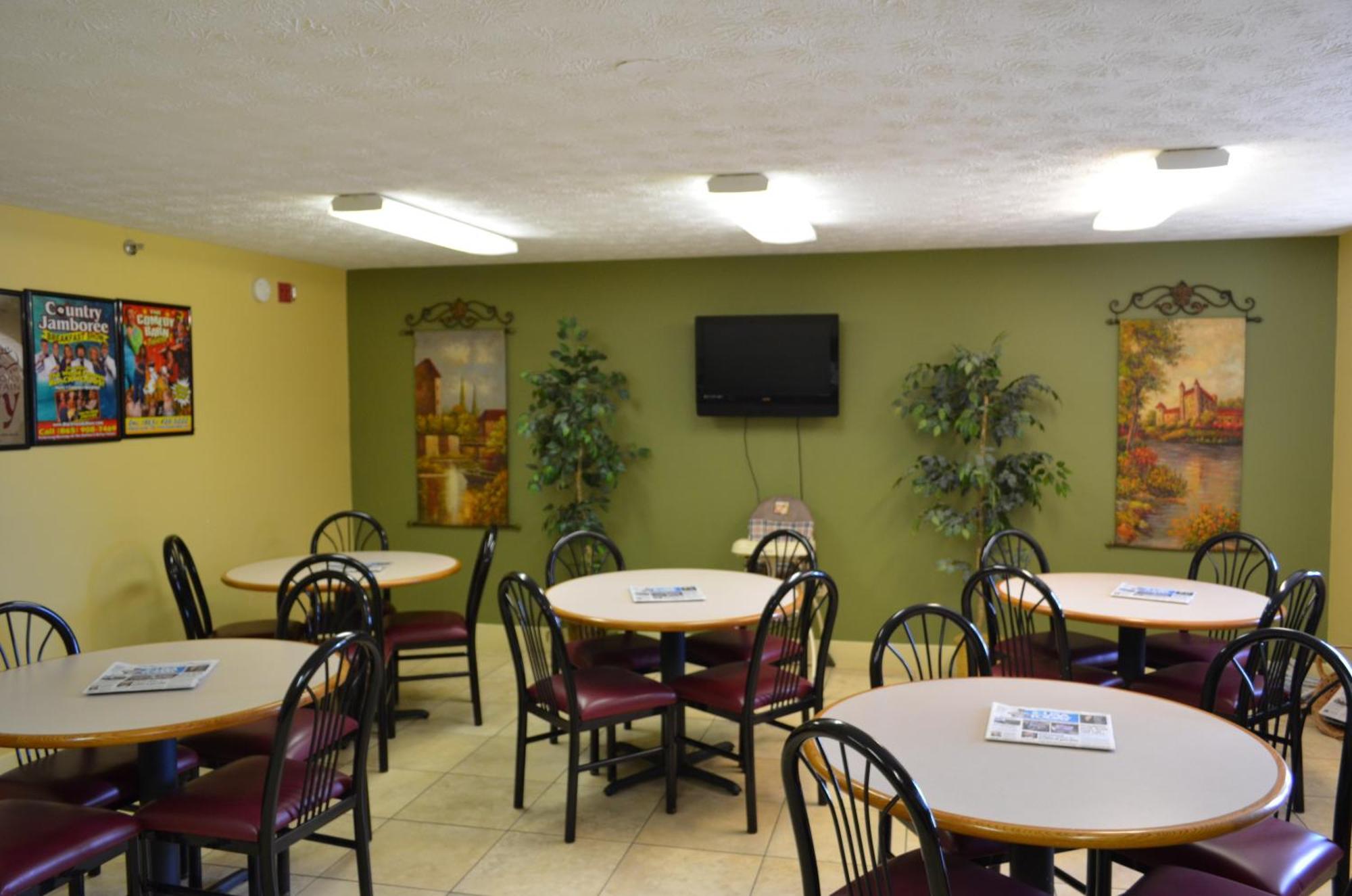 Baymont By Wyndham Pigeon Forge Near Island Drive Hotel Bagian luar foto